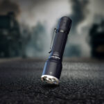 Latarka taktyczna LED Fenix TK17